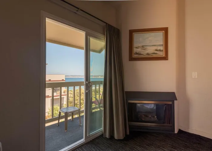Cannery Row Inn