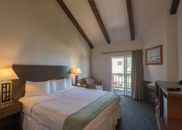 Cannery Row Inn
